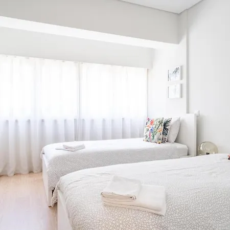 Akicity Marques Sky * Лісабон